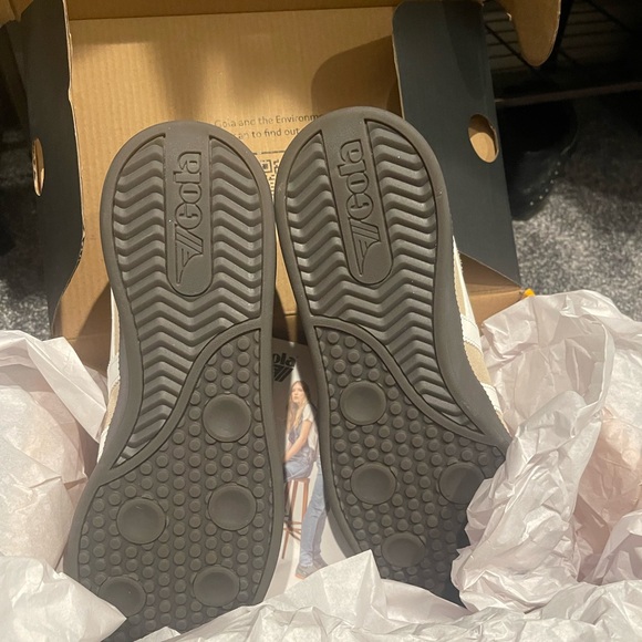 Gola Taupe and White Casual Sneakers - Picture 4 of 5